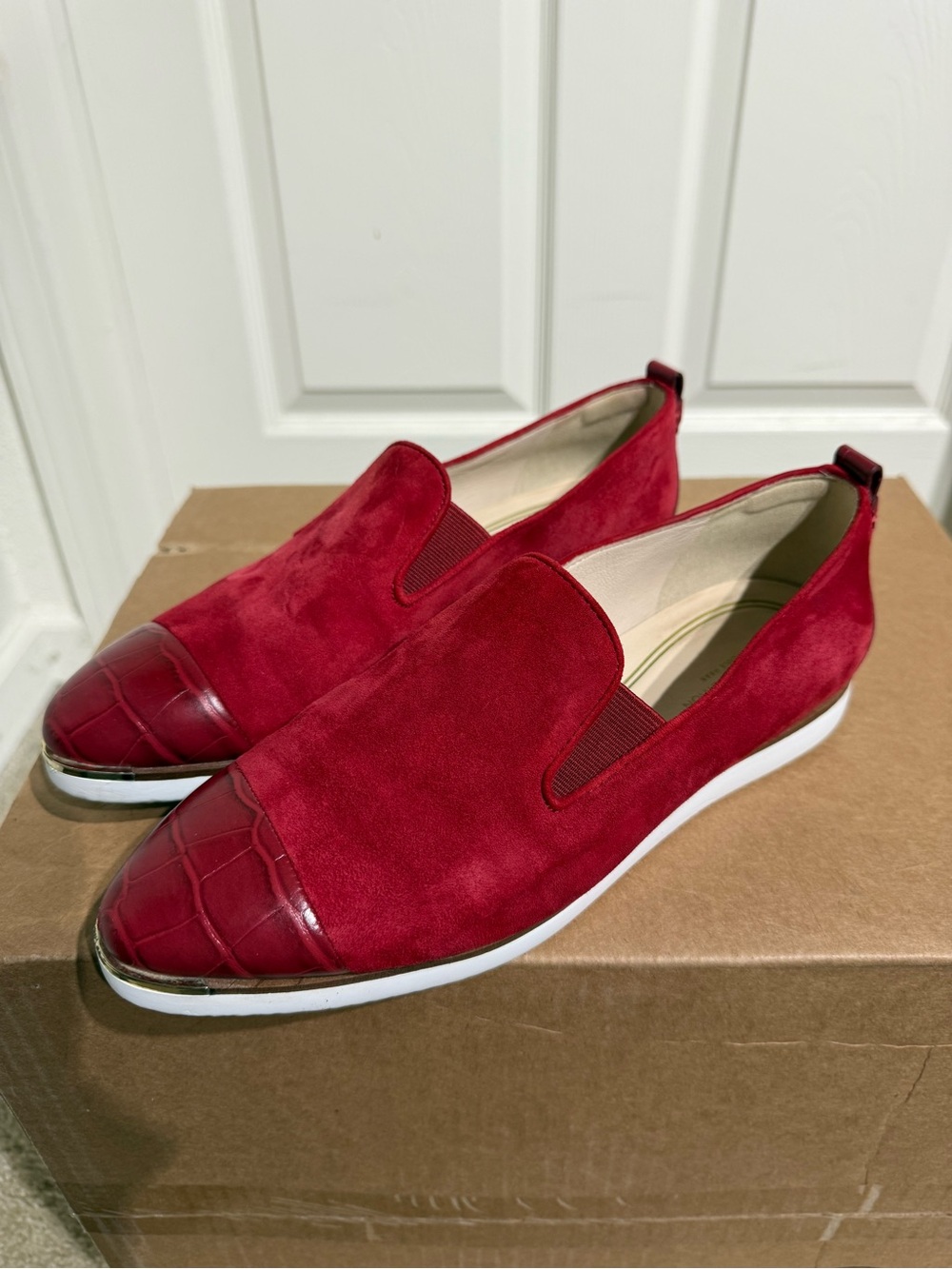 Cole Haan Grand Ambition Women's Slip On Loafer Sneaker Red Suede Croc Toe, 8.5